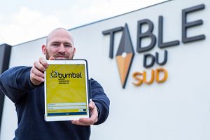 meubels bezorgen door table du Sud met bumbal